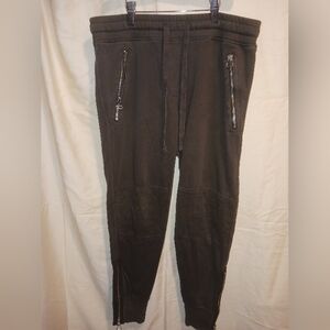 GAP Men's Black Casual Stretch Pants with zippered pockets and ankle zippers.